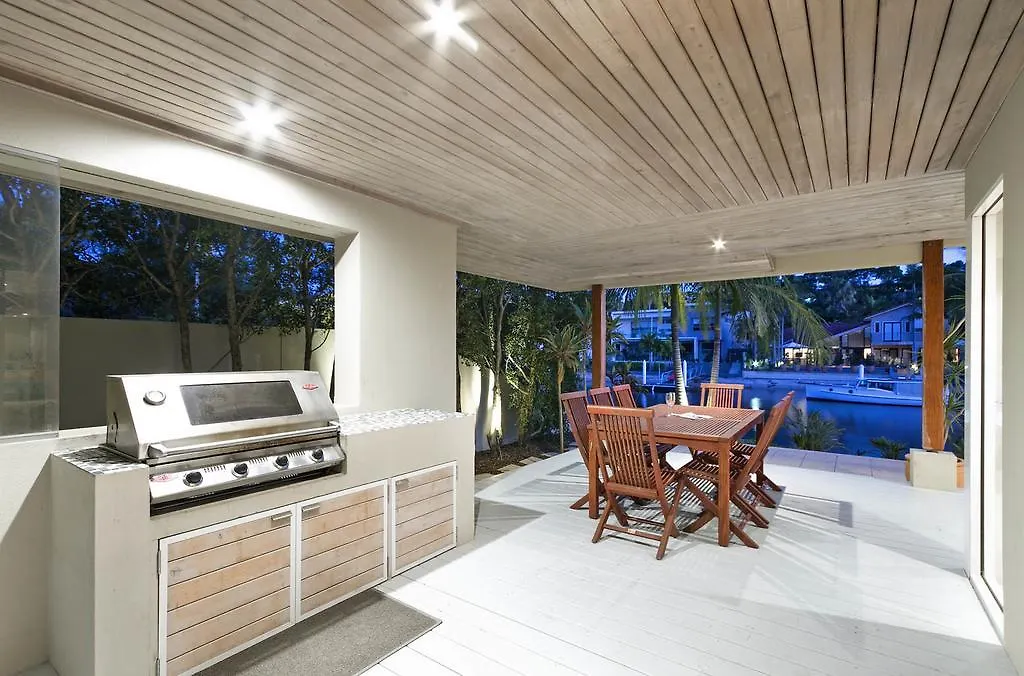20 Wesley Court, Noosa Heads Villa Holiday home