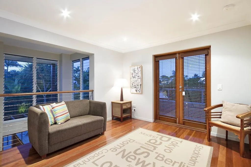 20 Wesley Court, Noosa Heads Villa