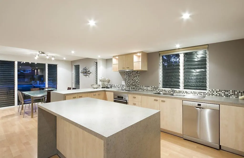 20 Wesley Court, Noosa Heads Villa